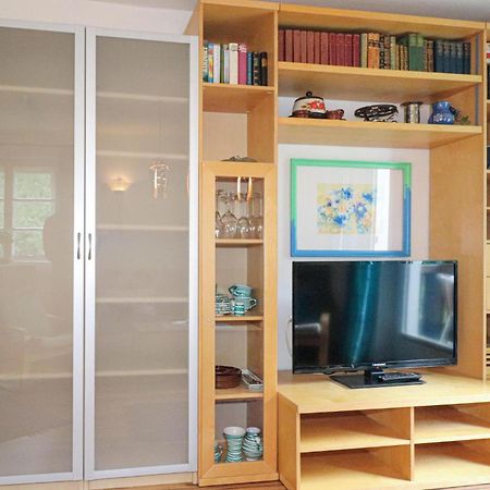Ferienwohnung Mit Seeblick Aldrans Екстер'єр фото