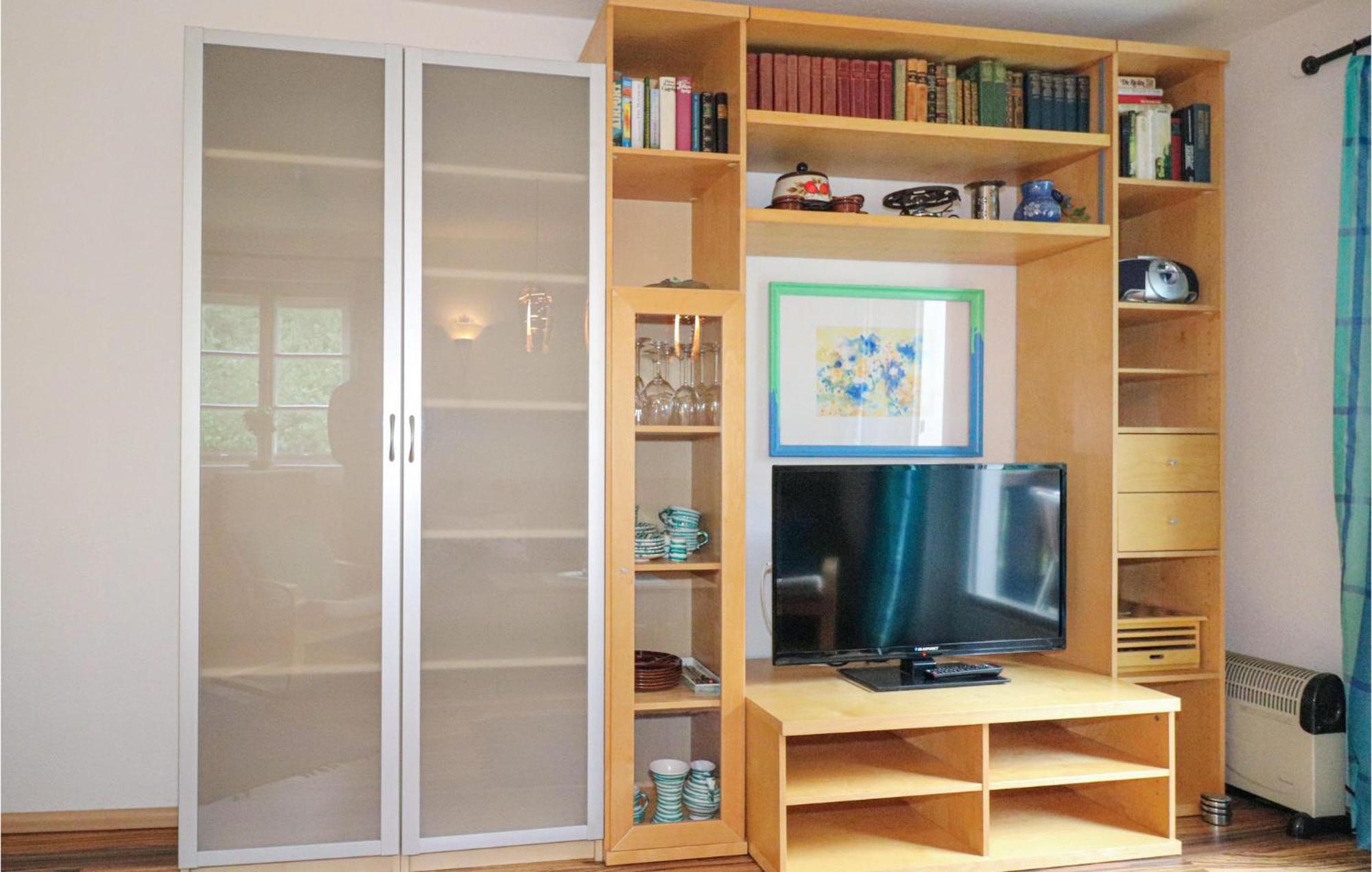 Ferienwohnung Mit Seeblick Aldrans Екстер'єр фото
