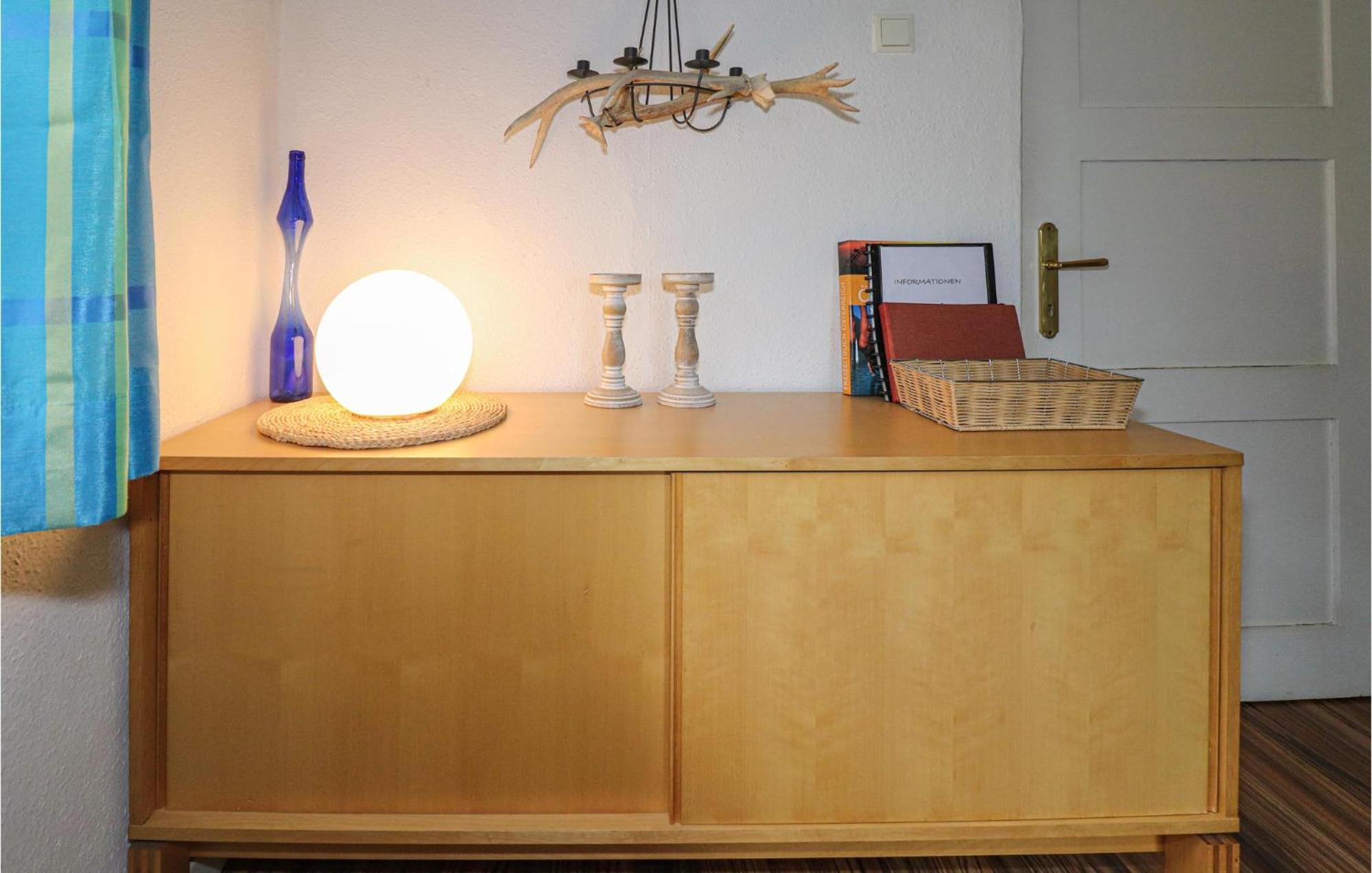 Ferienwohnung Mit Seeblick Aldrans Екстер'єр фото