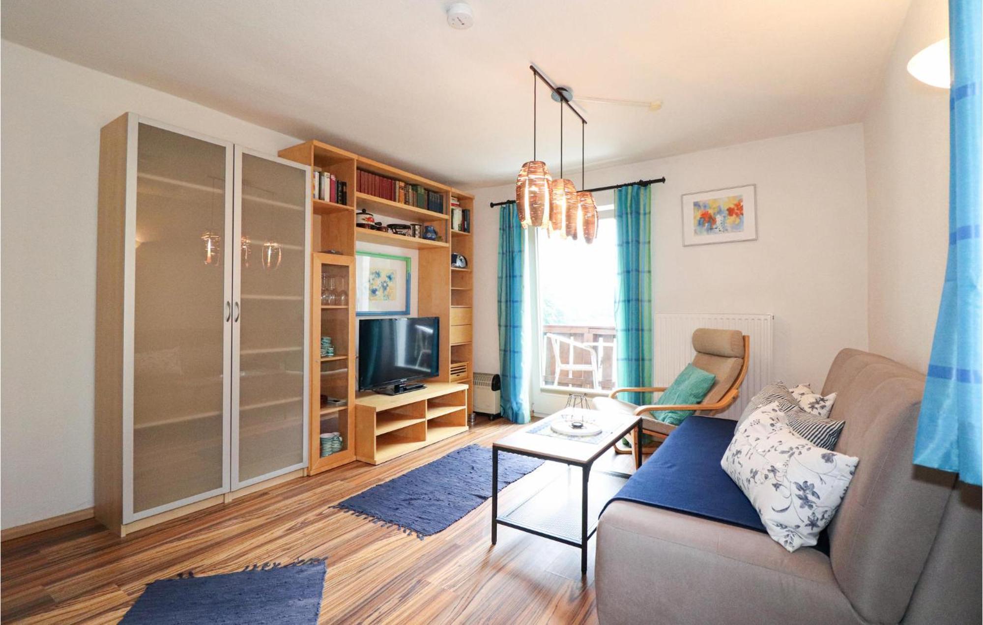Ferienwohnung Mit Seeblick Aldrans Екстер'єр фото