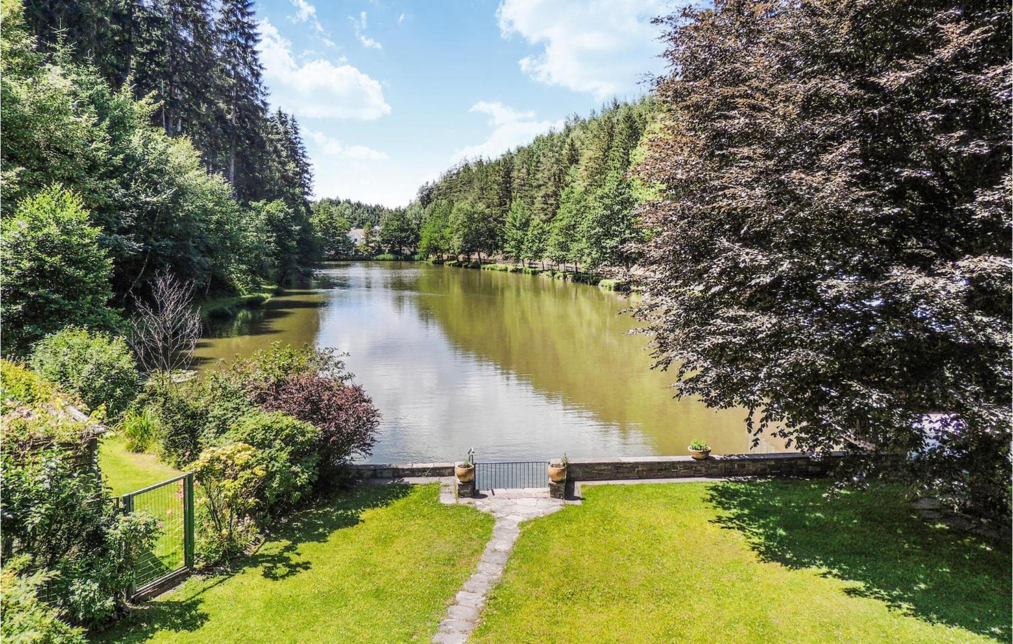 Ferienwohnung Mit Seeblick Aldrans Екстер'єр фото