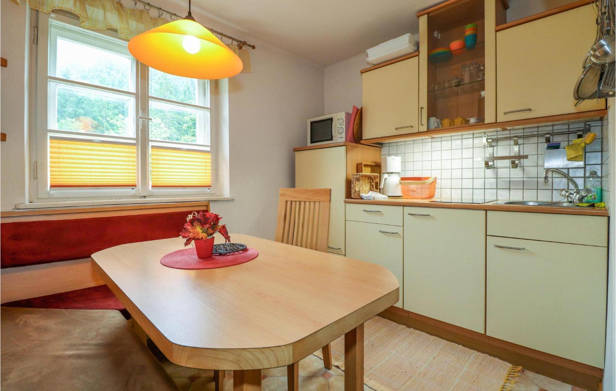 Ferienwohnung Mit Seeblick Aldrans Екстер'єр фото